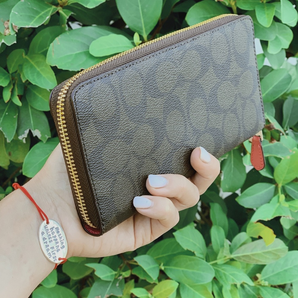 NWT🔥COACH CHEERY WALLET - Picture 2 of 4